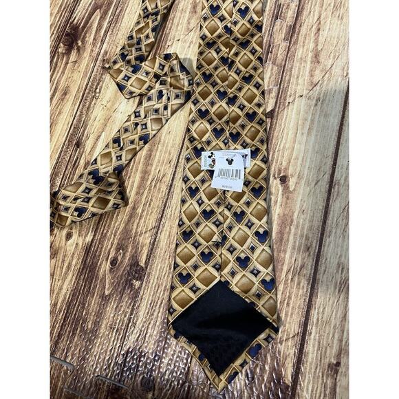 Vintage Disney World Mickey Mouse Mens Tie Silk - Picture 7 of 9